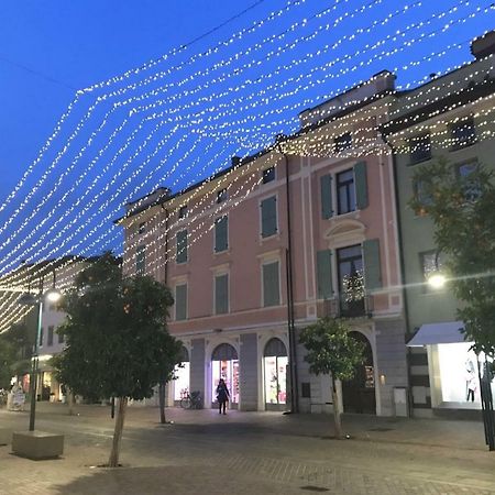 Casa Nika Lejlighed Riva del Garda Eksteriør billede