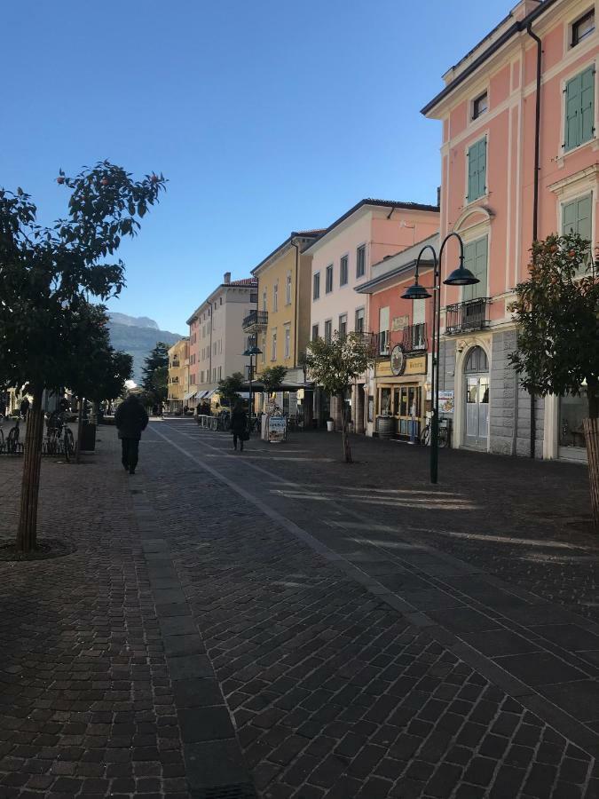 Casa Nika Lejlighed Riva del Garda Eksteriør billede