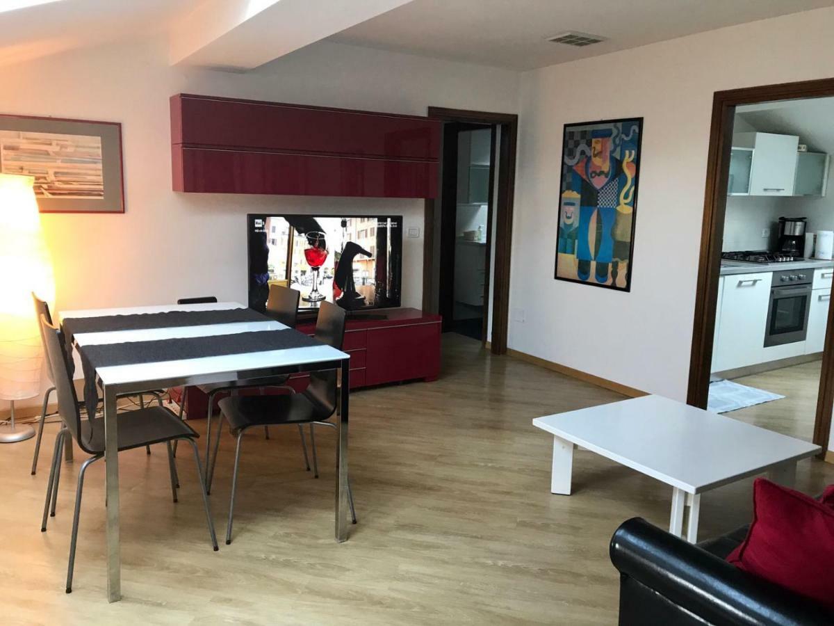 Casa Nika Lejlighed Riva del Garda Eksteriør billede